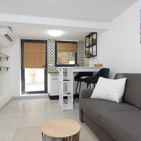 Studio Tina In Centar With Parking Spalato Esterno foto