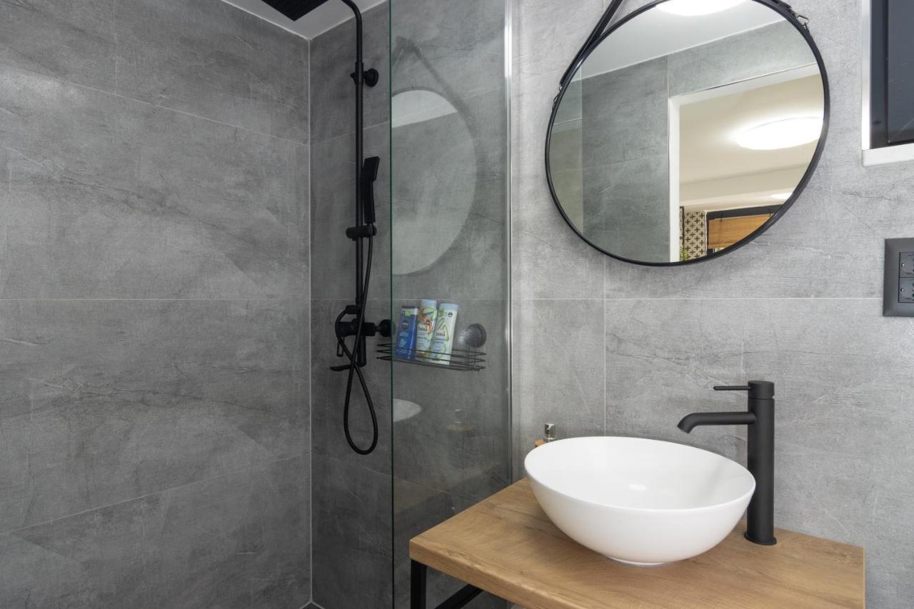 Studio Tina In Centar With Parking Spalato Esterno foto